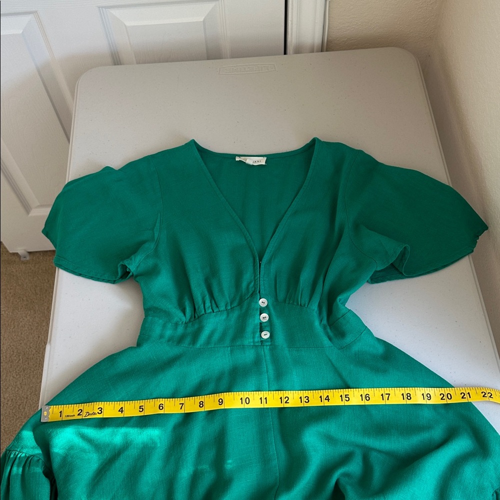 Iris Maxi Green High Low Dress with Button Detail Size 8. - Picture 11 of 16
